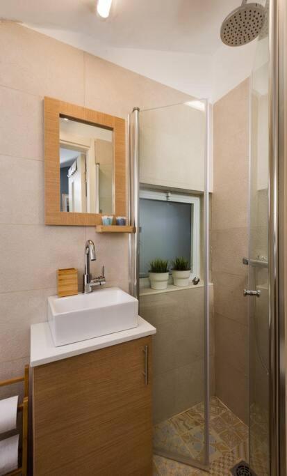 Ovadia Somech #5 Apartment Baitulmaqdis Luaran gambar